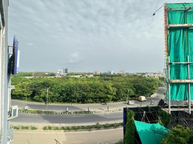 Hotel Prime Classic Shamshabad Exteriör bild